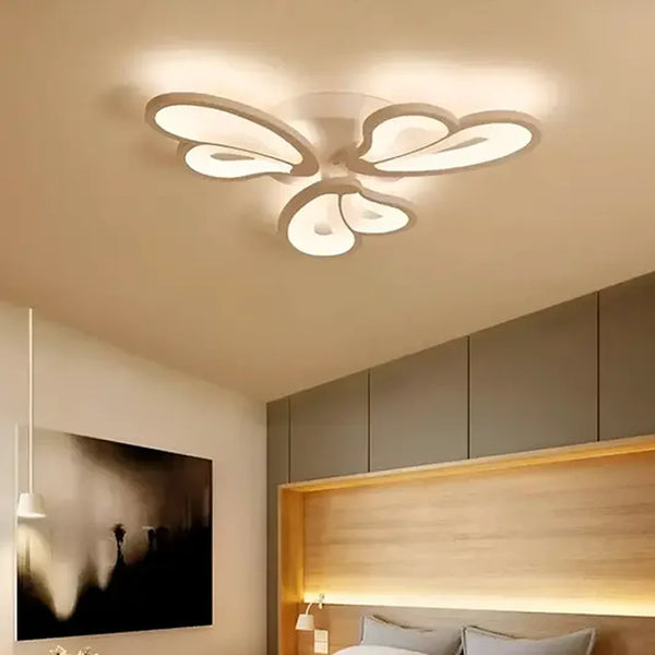 Lustra LED cu telecomanda BLOSSOM 43W, 3 Petale, lumina Rece/Calda/Neutra, Dimabila, Alb