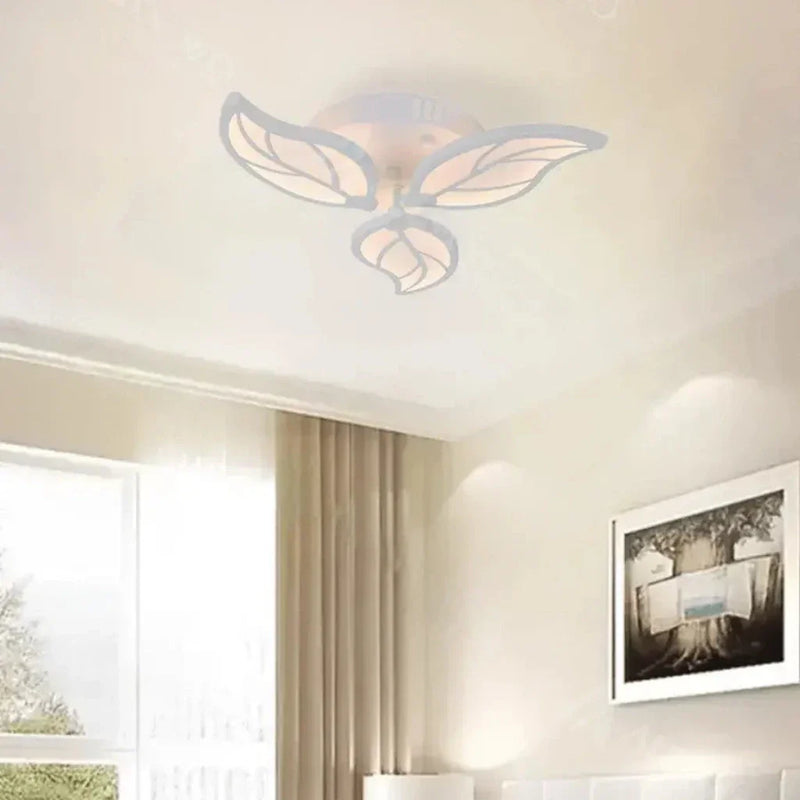 Lustra LED cu telecomanda LAURICE 33W, 3 Petale, lumina Rece/Calda/Neutra, Dimabila, Alb